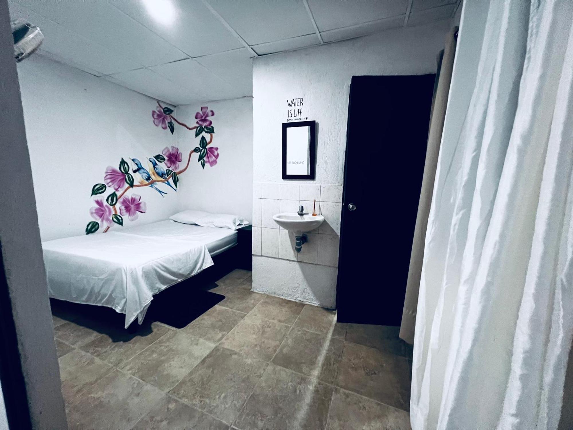 Casa Blanca Hostal ミンカ エクステリア 写真
